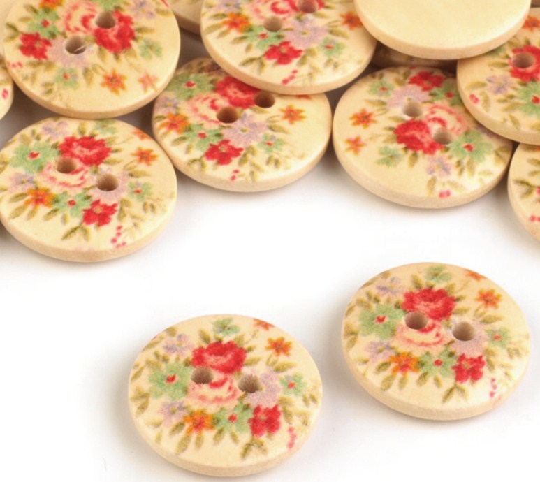 Dřevěné knoflíky - 2 kusy.