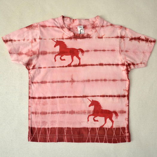Růžovo-vínové dětské tričko s jednorožci (4 roky) 11122674