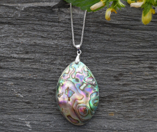 Mega přívěsek z ABALONE perletě na řetízku