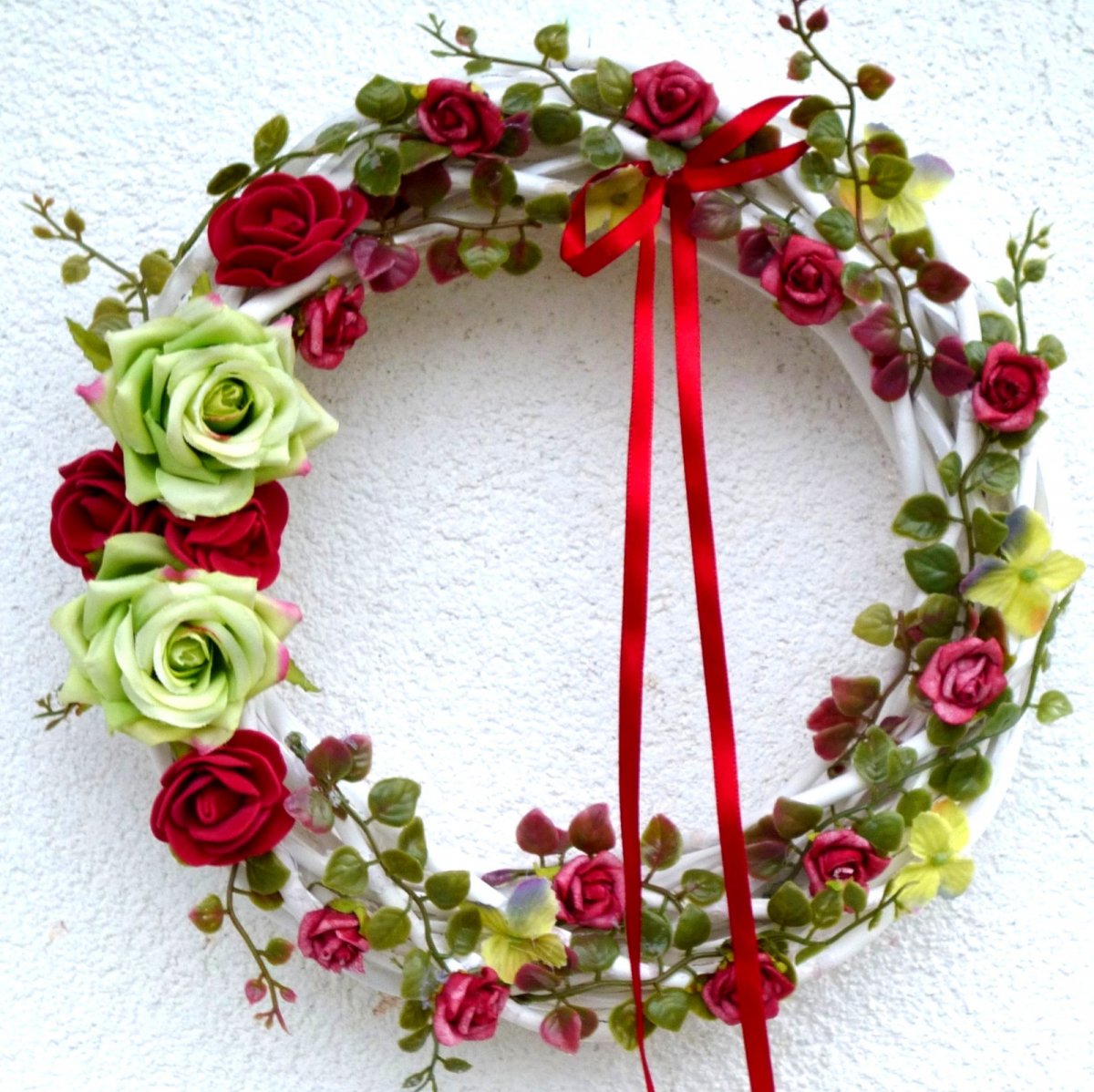 Věnec na dveře_Za šípkovým keřem