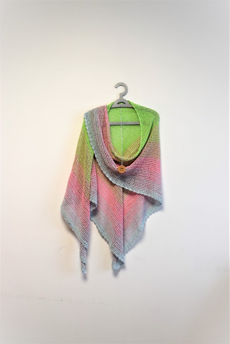 Háčkovaný šátek XXL v pudrových 2116