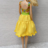 Barevné šatičky pro Barbie