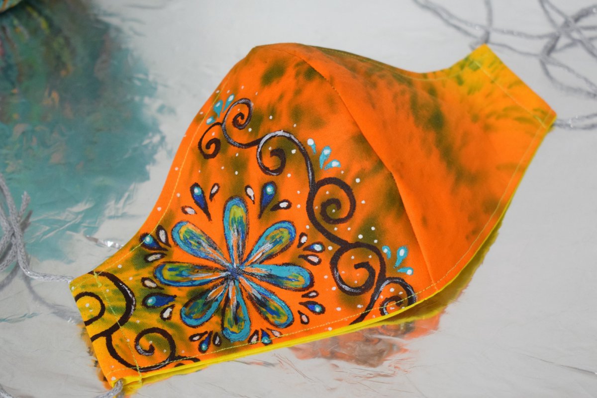 Ručně barvená a malovaná rouška 0050