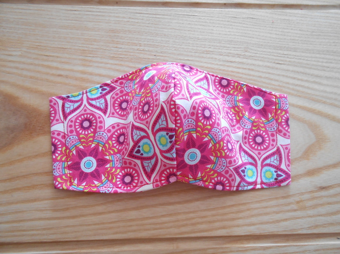 Rouška růžová s kytičkami (18/21)