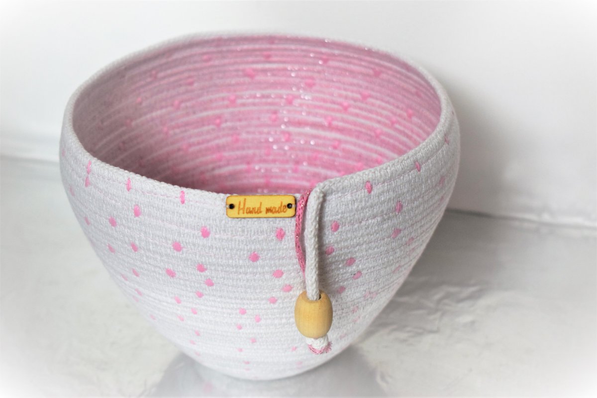 Košík / miska bílý s puntíky 505