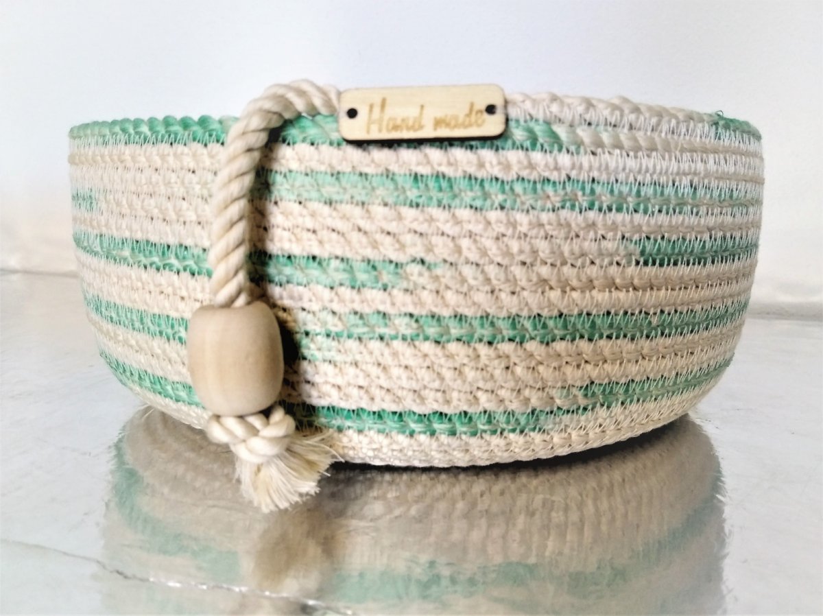  Košík / miska /ošatka režná se zelenkavou 509