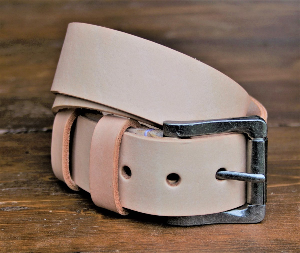 Kožený opasek z přírodní kůže