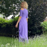 Fialové dlouhé šaty s volnými rameny