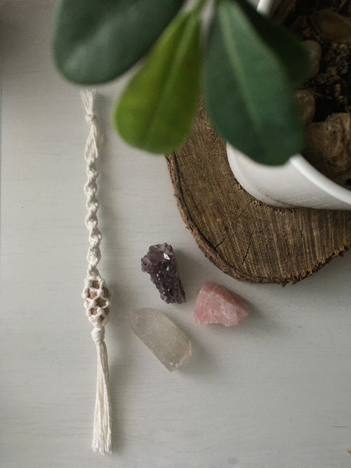 Macramé dekorace/klíčenka s kamínkem