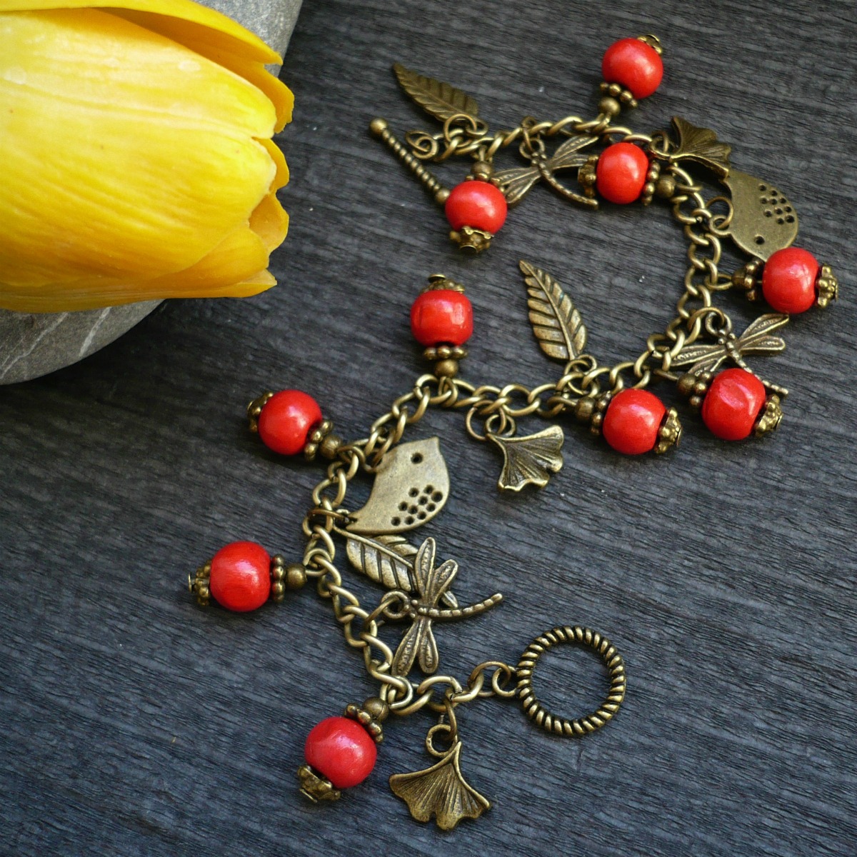 Na šípkovém keři