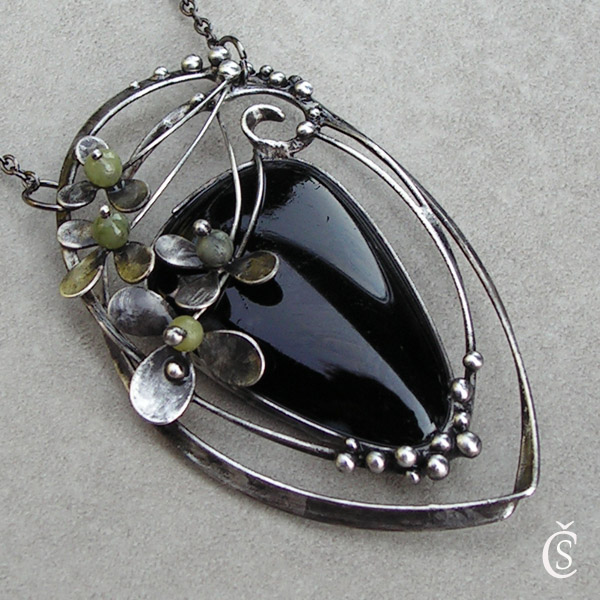 Čtyři lístky - Onyx, Jadeit