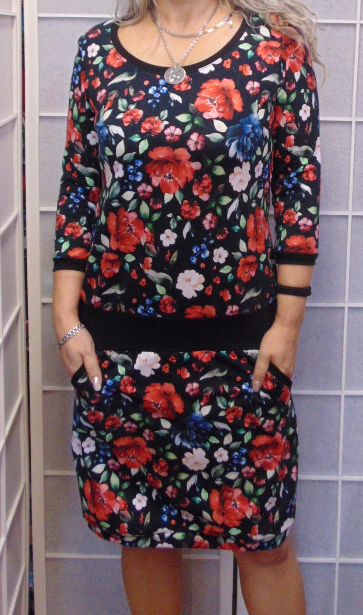 Šaty - květy na černé (bavlna)