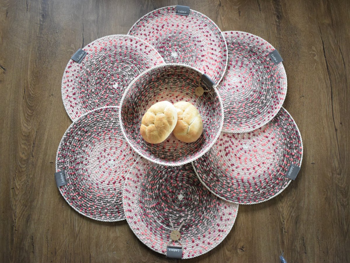 Prostírání NA KUSY 875