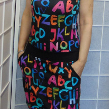 Šaty barevná abeceda, velikost L - SLEVA 30%