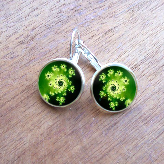 Náušnice z pryskyřice