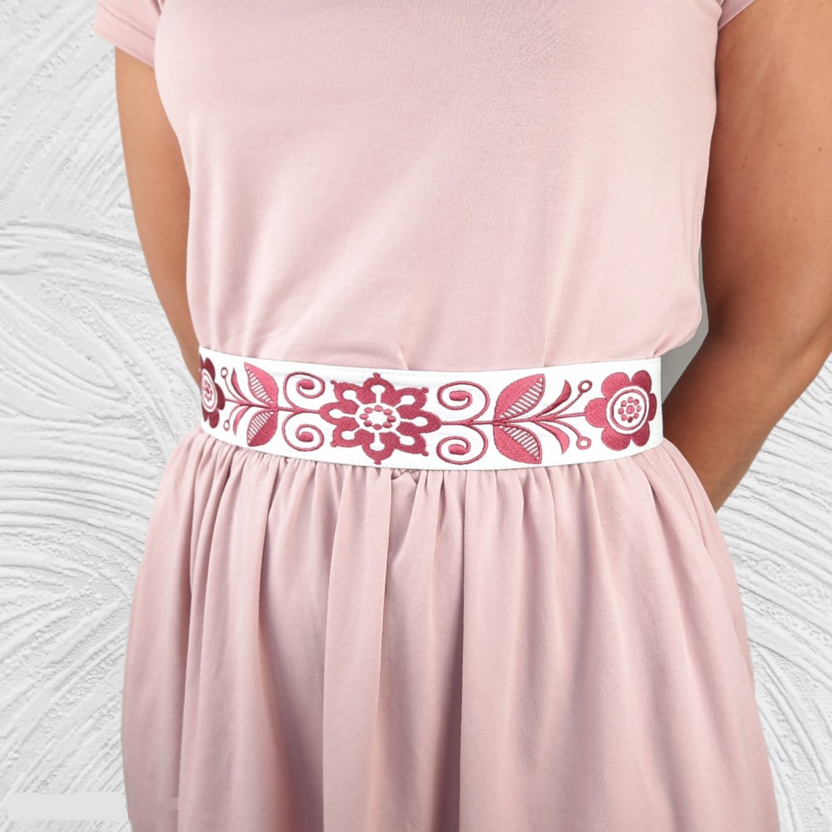 Vyšívaný Dámský Opasek Růžový