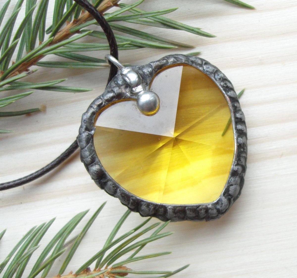 Přívěsek Swarovski žlutý (1265)