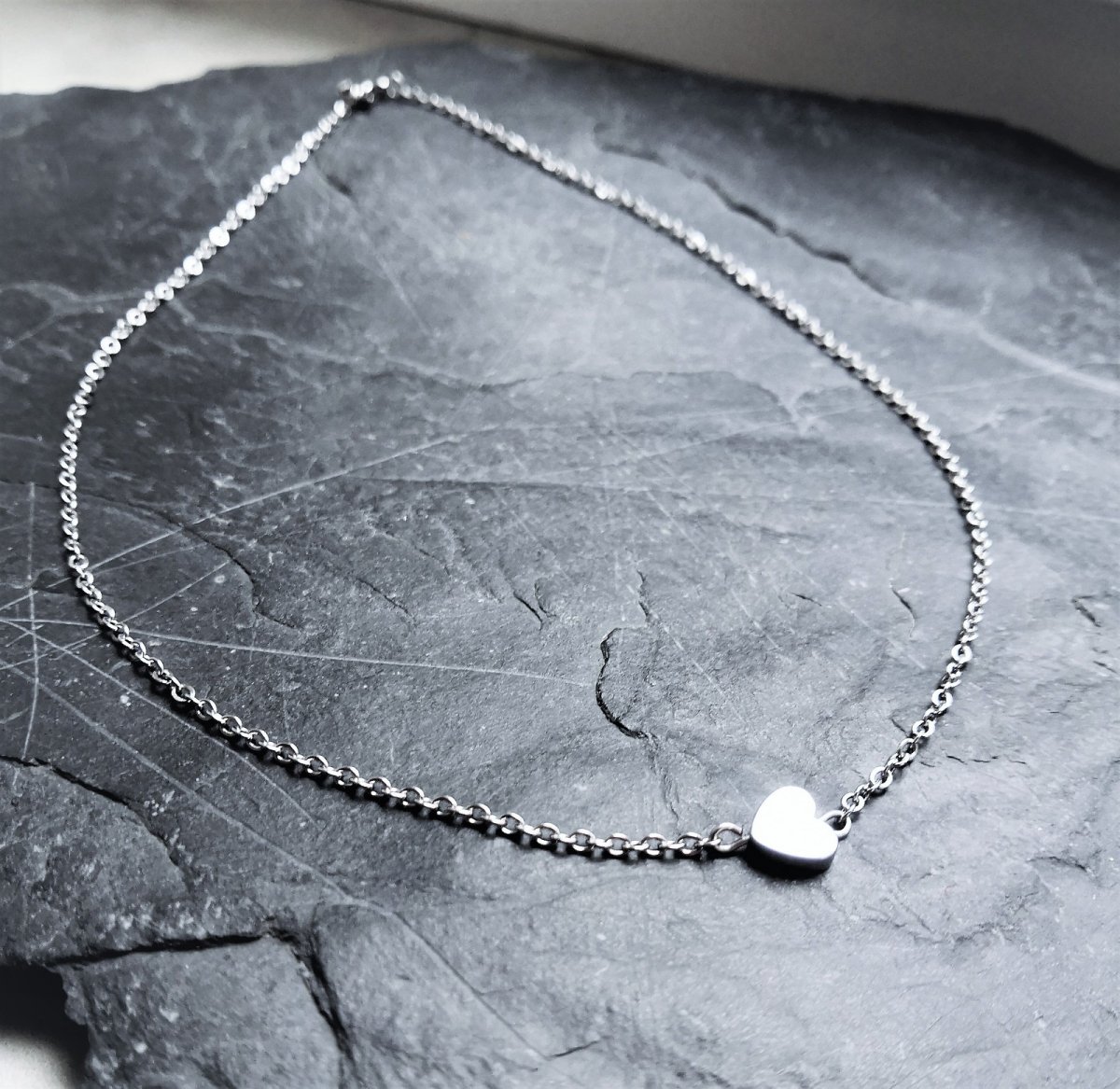 Náhrdelník*hematit*srdíčko*chir.ocel
