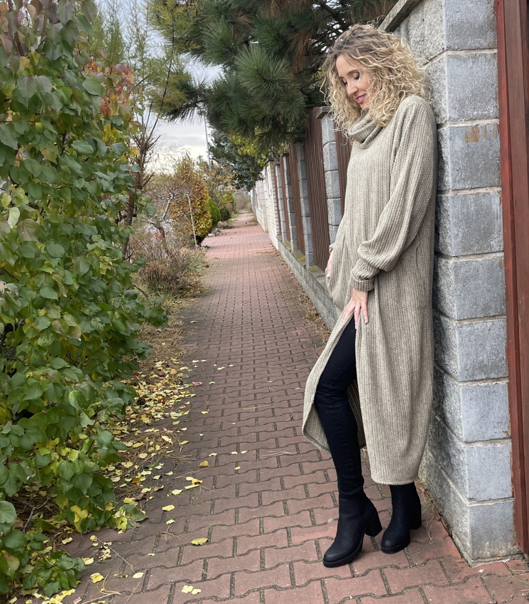 Khaki maxirolák dlouhý plastický vzor