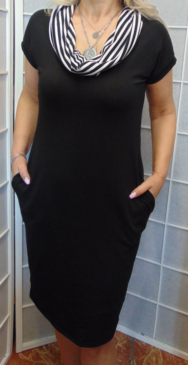 Šaty s kapsami - černé s chomoutem (bavlna)