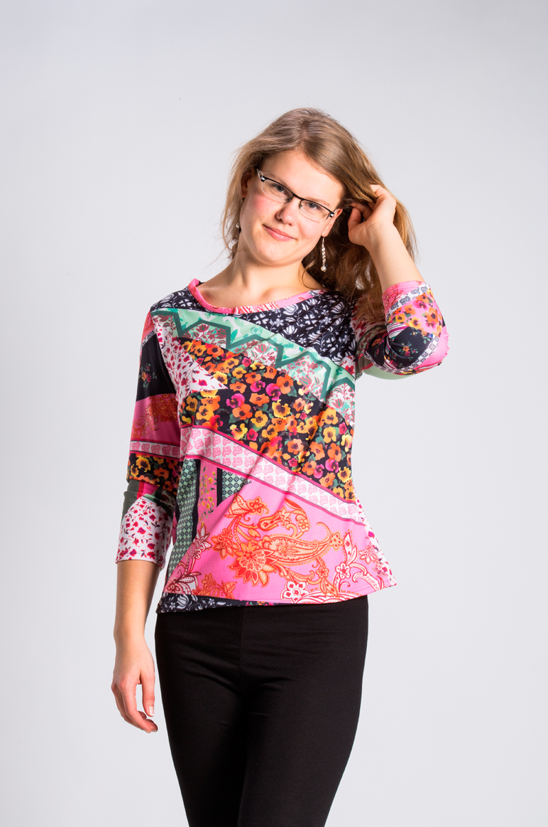 TRIČKO SE VZOREM PATCHWORK