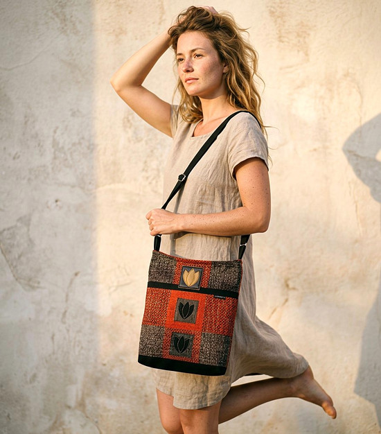 SIMPLY RED TULLIP čtverce bag no.008 ***  PARROT®