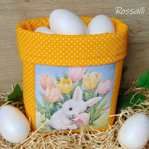 Králíček v tulipánech ... velikonoční košíček