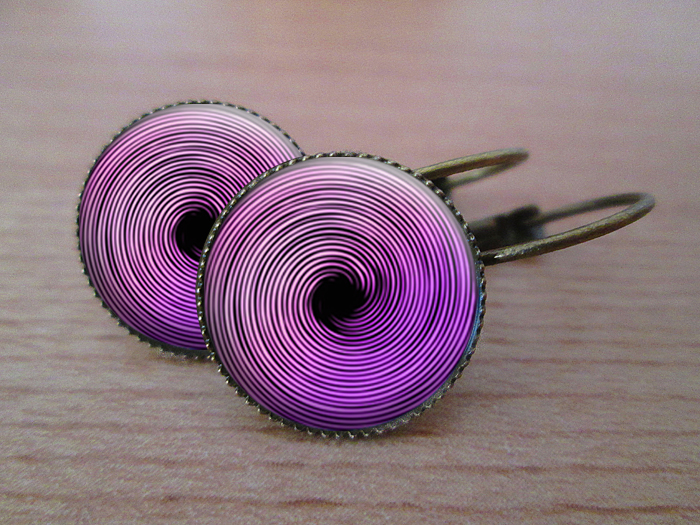 VINTAGE VISACÍ NÁUŠNICE - fialové spirály