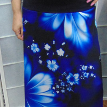 Dlouhá sukně - modré květy (polyester)
