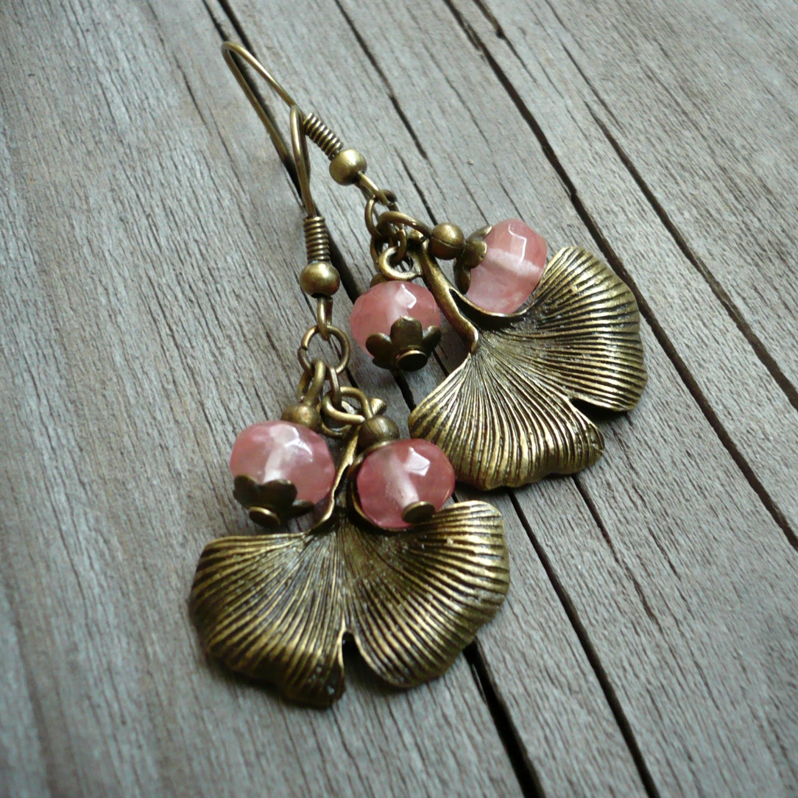 Ginko s růžovým turmalínem