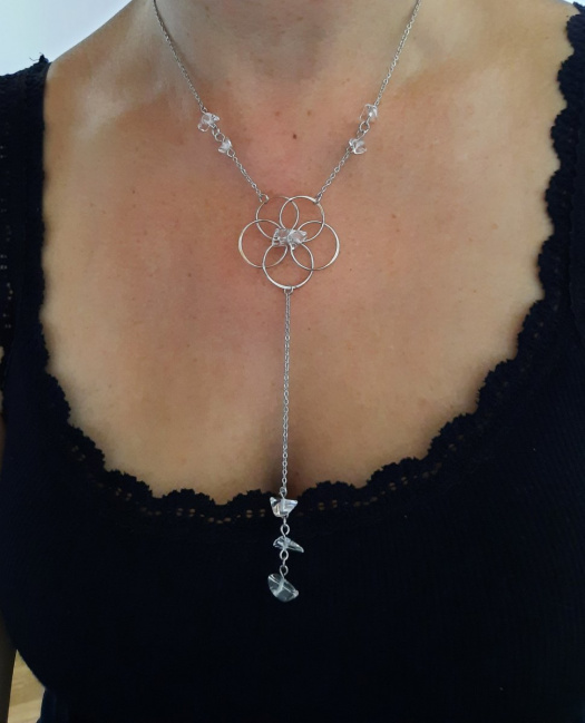 Intimní náhrdelník KVĚT s kapkami křišťálu