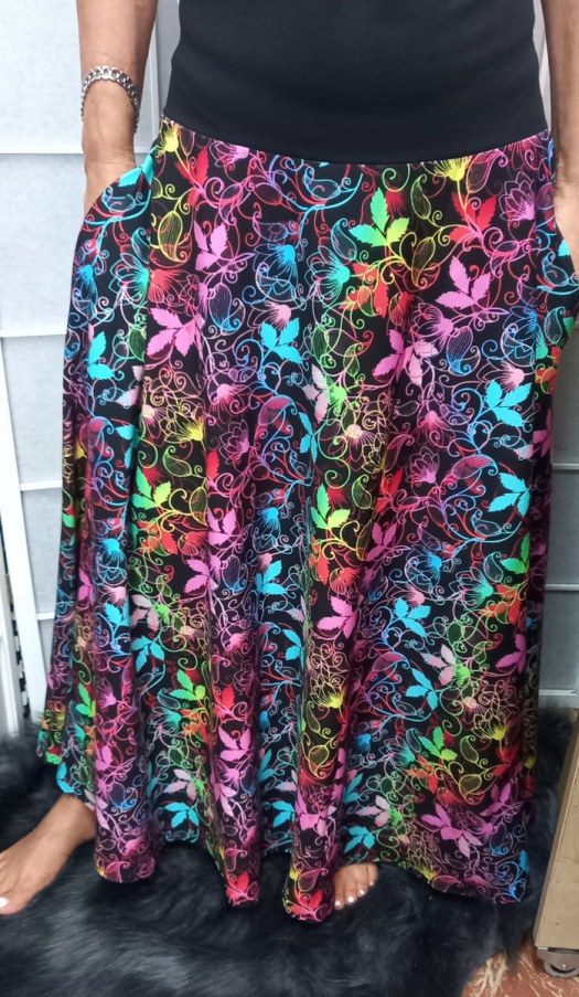 Dlouhá půlkolová sukně s vysokým pasem - barevné lístky (bavlna)