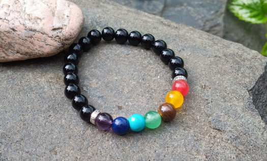 Čakrový meditační náramek onyx a 7 minerálů