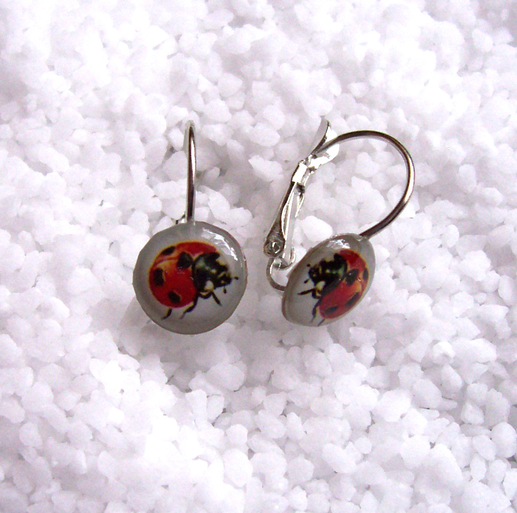 Náušnice z pryskyřice