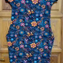 Šaty s kapsami - květy (bavlna)