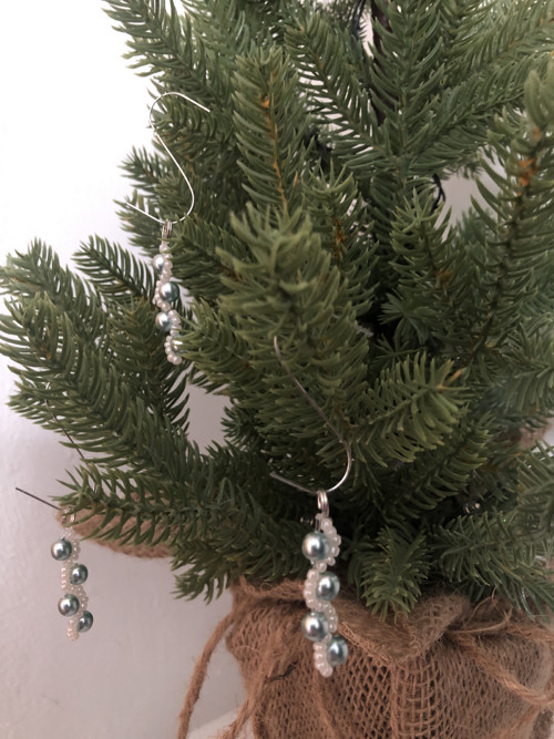 drobné vánoční ozdoby mint s perletí