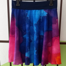 Půlkolová sukně - duha (umělé hedvábí)