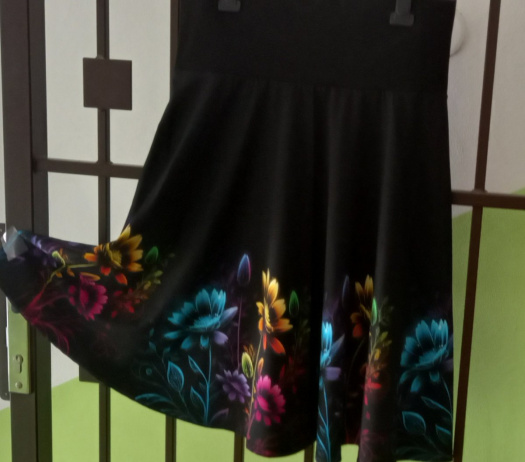 Půlkolová sukně s vysokým pasem - duhové květy (bavlna)