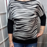 Svetřík s netopýřími rukávy - vzor zebra