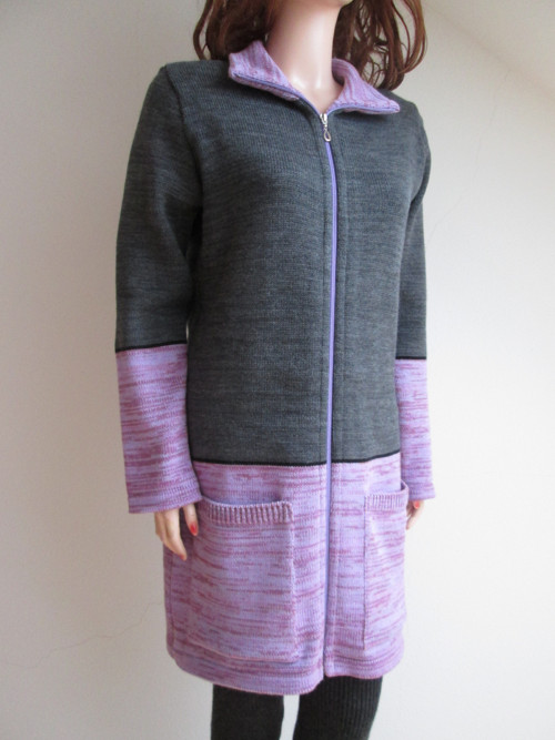 Kabátek šedá s fialkovou