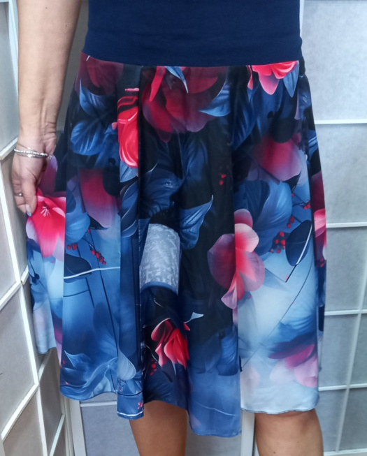 Půlkolová sukně - ibišek, velikost L/XL ***DOPRODEJ***