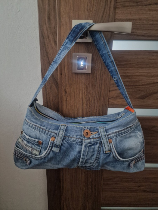 Upcyklovaná riflová kabelka - originální, stylová, ekologická