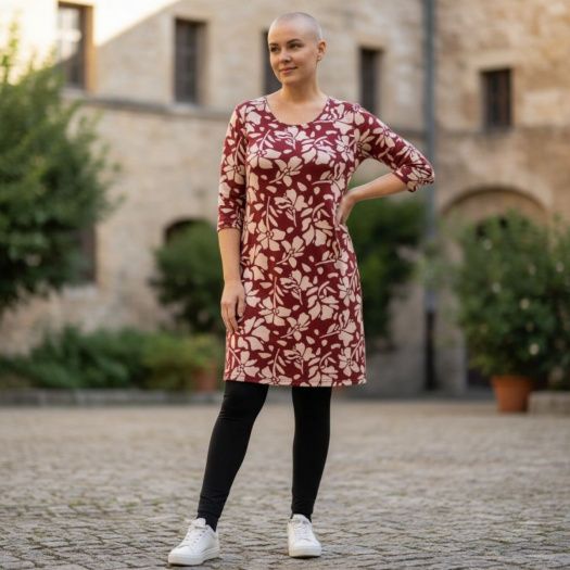 Dámské šaty vínové - květiny