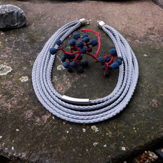 Náhrdelník - šedý lankový