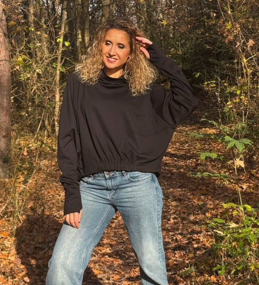 Volný rolák s gumou černý