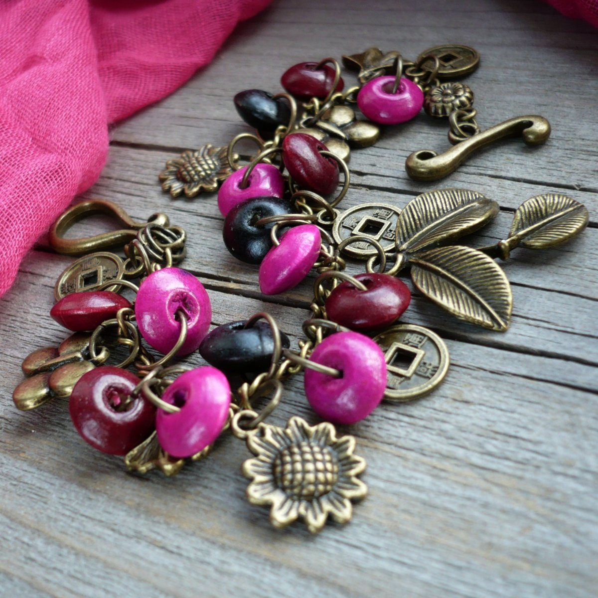 Dřevěný vodopád - náramek