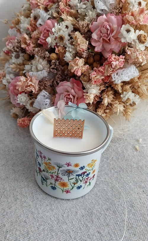 Svíčka plecháček luční kvítí