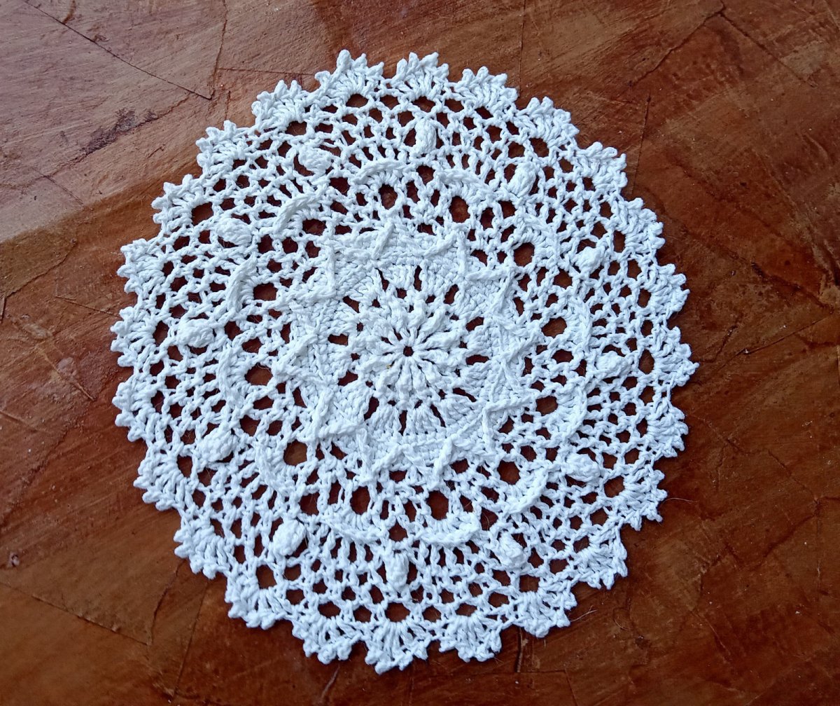 Bílá krajková dečka, 140mm