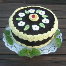 Háčkovaný dort