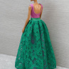 Dlouhé barevné šaty pro Barbie